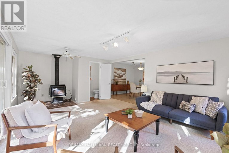 29043087/2026-gatineau-view-crescent/beacon-hill-north/ottawa/ontario/K1J7X1_15