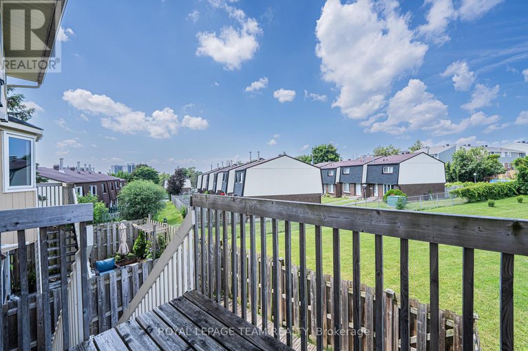 28613595/28-huntview-private/hunt-clubwestern-community/ottawa/ontario/K1V0M5_27