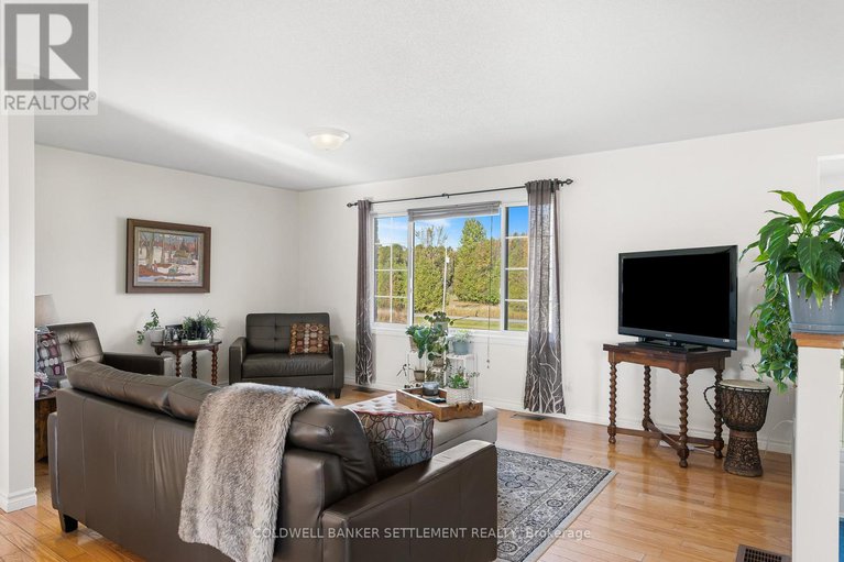 29002354/261-thomson-road/drummond-n-elmsley-drummond-twp/drummondnorth-elmsley/ontario/K7H0L9_10