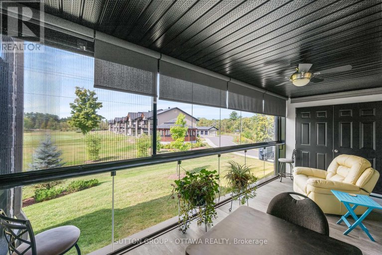 28851204/165-302-masters-lane/town-of-rockland/clarence-rockland/ontario/K4K0L3_28