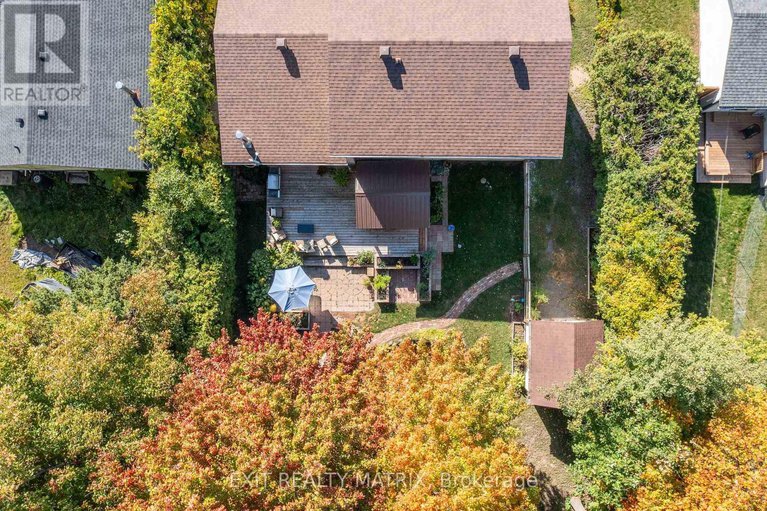 29256598/159-dunlop-crescent/village-of-russell/russell/ontario/K4R1B3_32