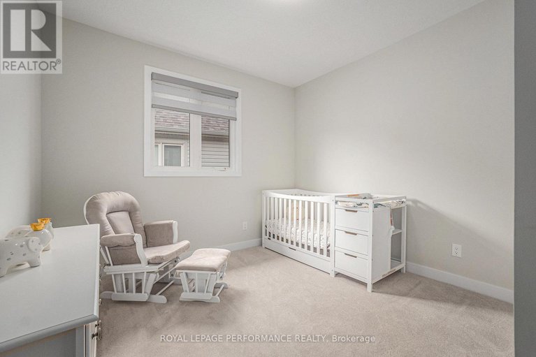 29228640/233-beaugency-street/orleans-village/ottawa/ontario/K1W0T2_25