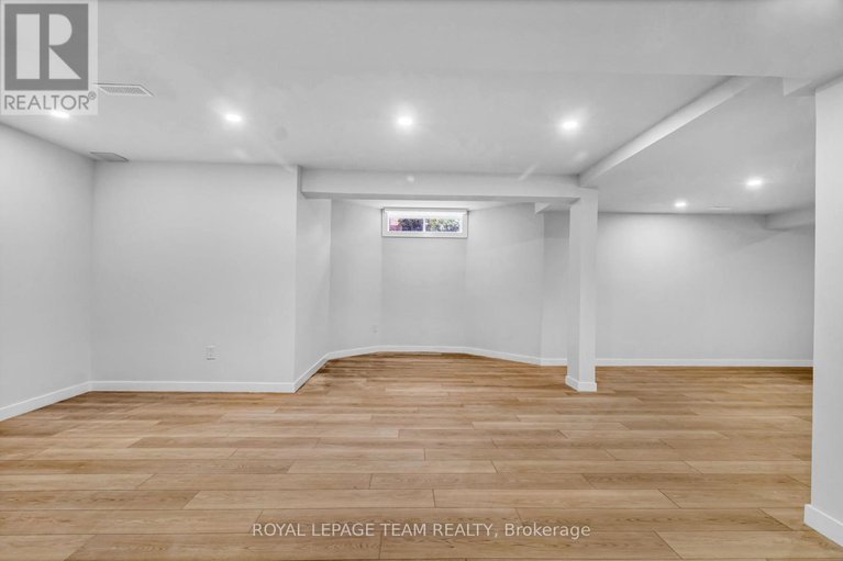28384624/3728-mountain-meadows-crescent/riverside-southgloucester-glen/ottawa/ontario/K1V1V7_27
