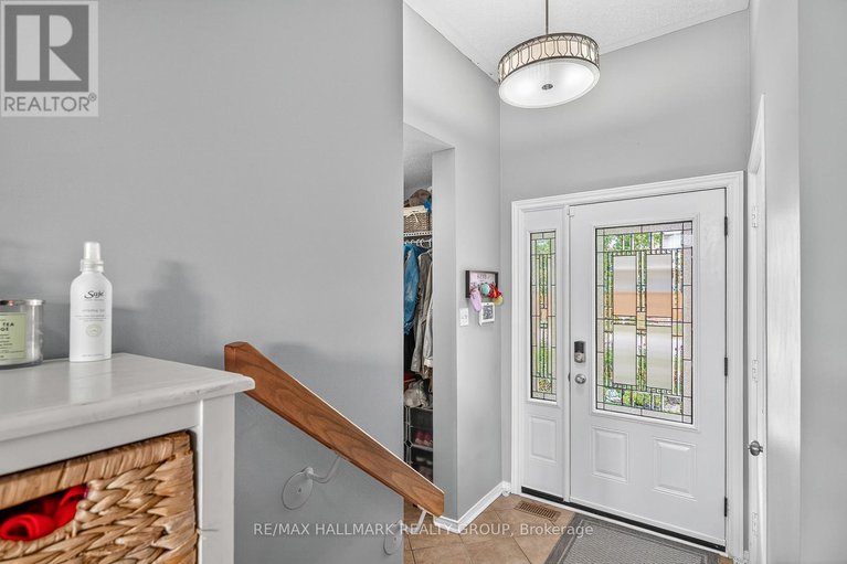 28702386/6212-arbourwood-drive/chapel-hill/ottawa/ontario/K1C7L6_4