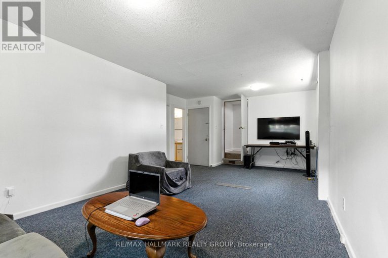 28647826/1127-maitland-avenue/copeland-park/ottawa/ontario/K2C2B8_29