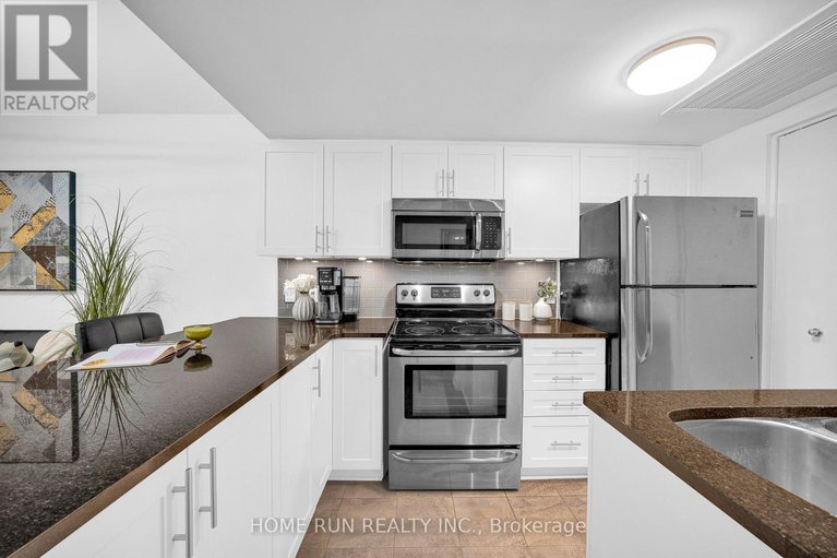 29244128/458a-king-edward-avenue/sandy-hill/ottawa/ontario/K1N0B3_20