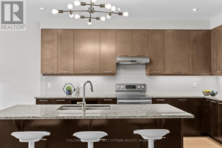 28598402/821-quartet-avenue/riverside-southgloucester-glen/ottawa/ontario/K1X0C4_14
