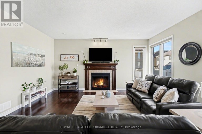 29633975/1828-mickelberry-crescent/notting-hillsummerside/ottawa/ontario/K4A0P2_7