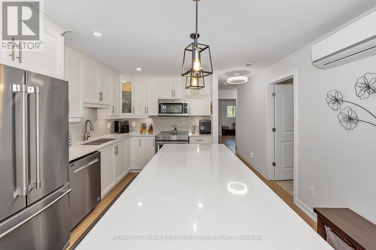 28846165/707-360-montee-outaouais-road/town-of-rockland/clarence-rockland/ontario/K4K0N3_11