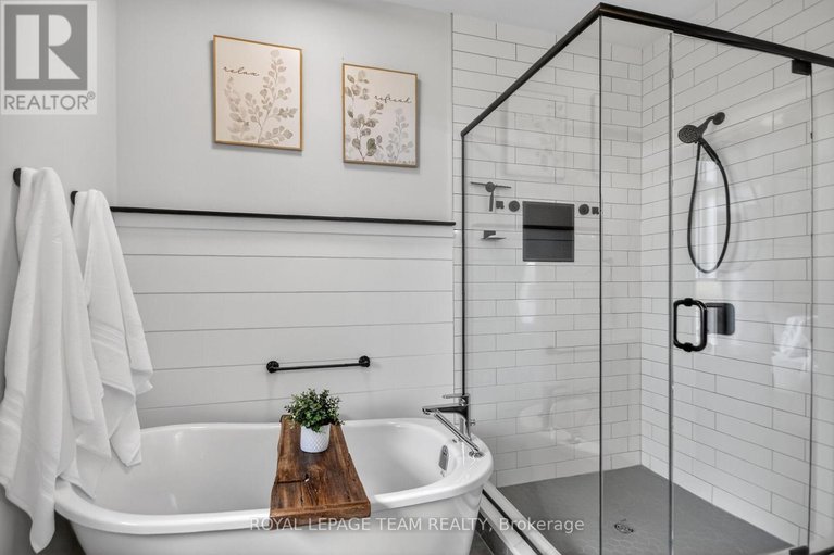 29640986/375-johnny-porter-drive/beckwith-twp/beckwith/ontario/K0A1B0_28