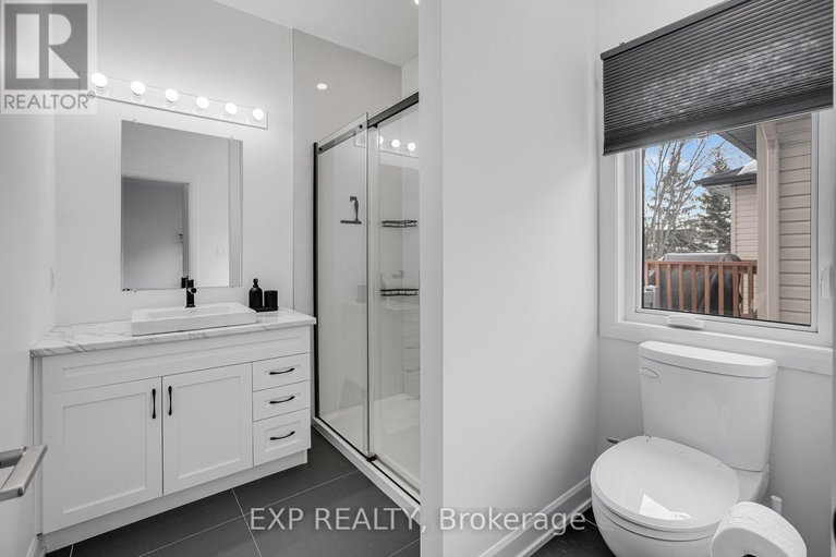 29401296/441-arora-crescent/winchester/north-dundas/ontario/K0C2K0_21