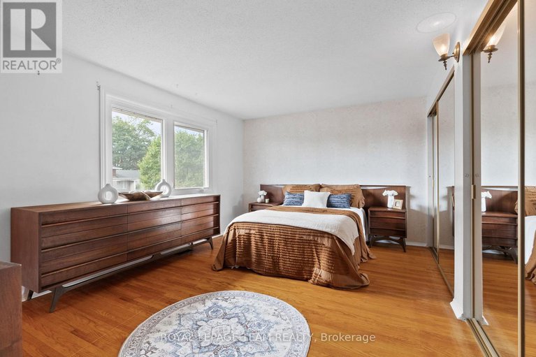 28819886/95-coburn-avenue/glencairnhazeldean/ottawa/ontario/K2L1G4_18