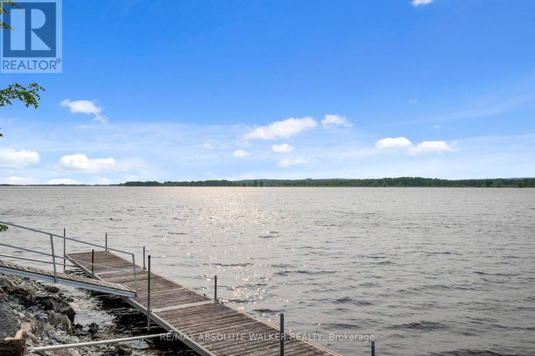28429151/14-478-wilson-road/clarencerockland-twp/clarence-rockland/ontario/K4K1K7_49