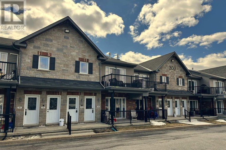 29466611/703-200-eliot-street/town-of-rockland/clarence-rockland/ontario/K4K0G4_1