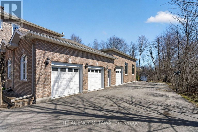 29664562/4633-albion-road/blossom-parkkemp-parkfindlay-creek/ottawa/ontario/K1X1A4_3