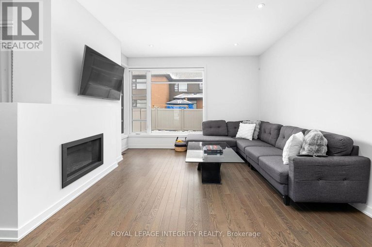 29577607/641-odyssey-way/leitrim/ottawa/ontario/K1T0T5_9