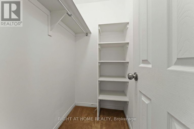 29253967/364-moffatt-pond-court/cedargrovefraserdale/ottawa/ontario/K2J0C7_17