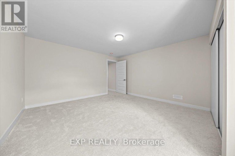 29350823/614-tobiano-private/stittsville-south/ottawa/ontario/K0A2Z0_29