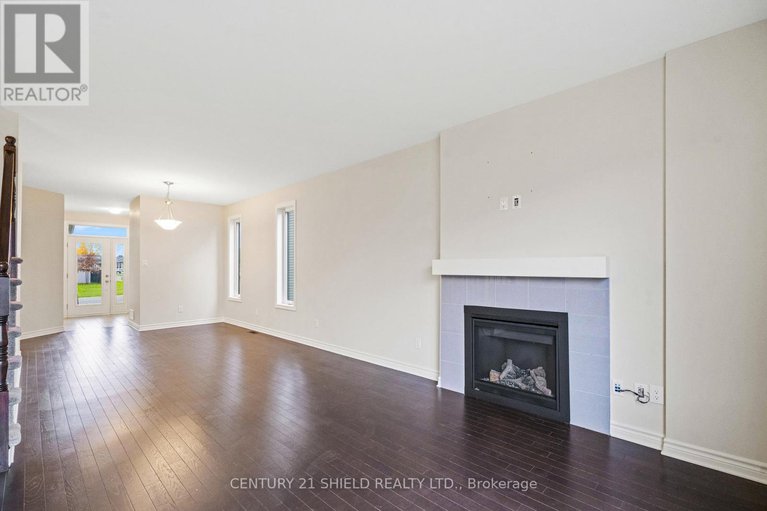 29043267/784-namur-street/embrun/russell/ontario/K0A1W0_14