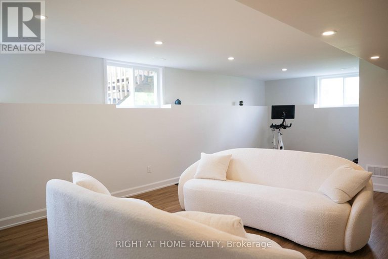 28657224/219-owen-lucas-street/mcnabbraeside-twps/mcnabbraeside/ontario/K7S3G8_20