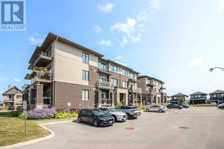 29052175/84-carabiner-private/mer-bleuebradley-estatesanderson-park/ottawa/ontario/K1W0L7_24