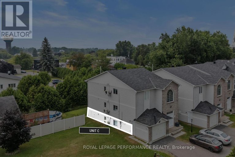 28987497/1c-75-lapointe-boulevard/embrun/russell/ontario/K0A1W0_2