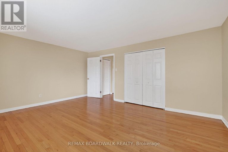 29293719/2666-regina-street/britannia/ottawa/ontario/K2B6X8_35