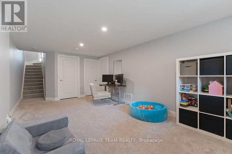 28963123/321-proud-walk/stittsville-south/ottawa/ontario/K2S2L6_39