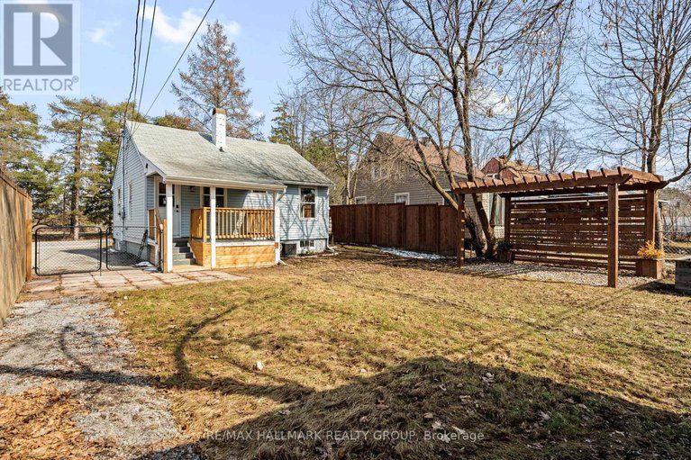 29614829/924-fisher-avenue/carlington/ottawa/ontario/K1Z6P4_41