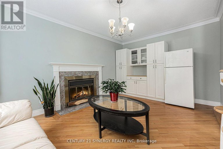 28579291/666-mathieu-way/fallingbrookpineridge/ottawa/ontario/K4A2R4_15
