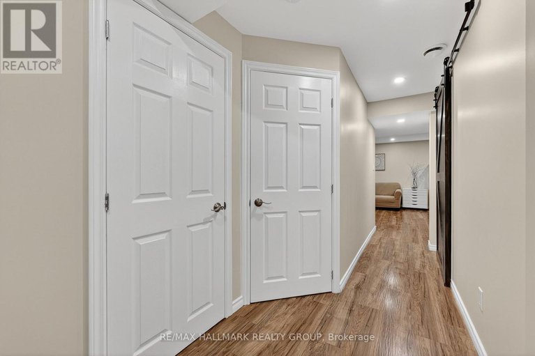 29121149/317-river-landing-avenue/half-moon-bay/ottawa/ontario/K2J3V4_31