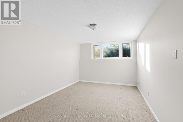 28333464/106-monterey-drive/leslie-park/ottawa/ontario/K2H7A8_25