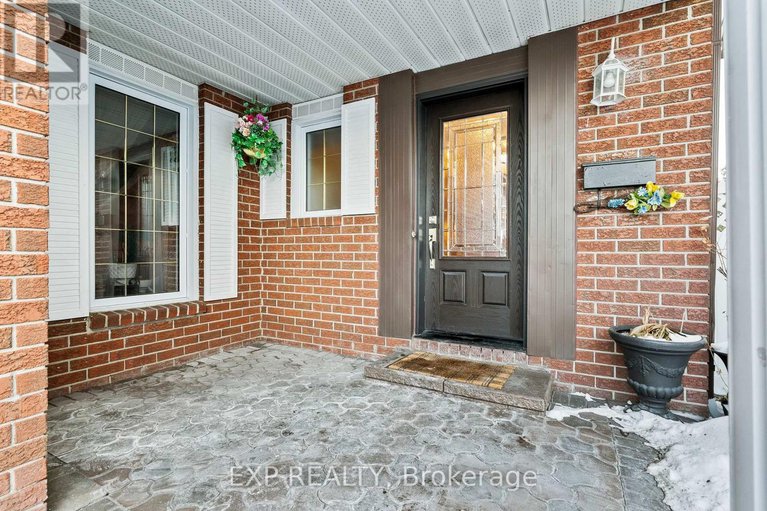 29397819/1424-progress-place/pineview/ottawa/ontario/K1B5M3_4