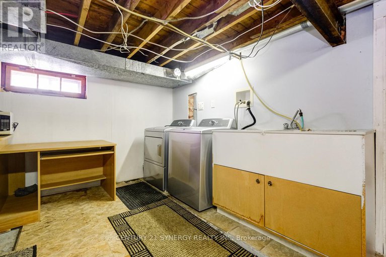 28332843/453-pleasant-park-road/alta-vistafaircrest-heights/ottawa/ontario/K1H5M9_22