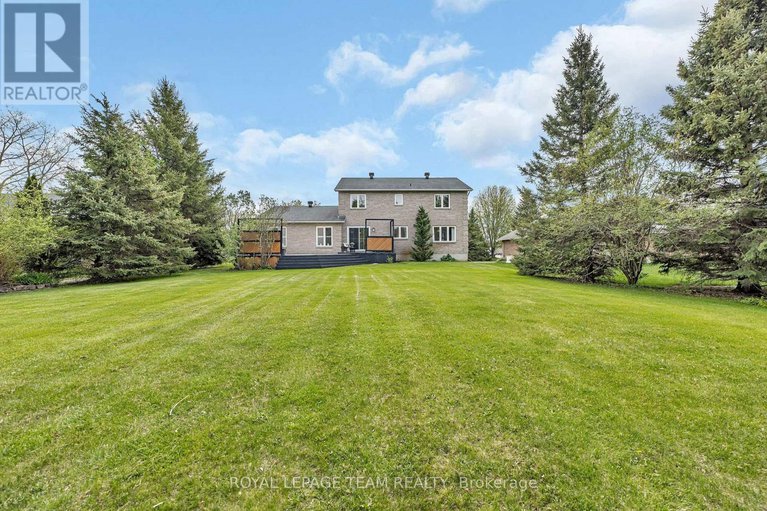 28330707/6891-twin-lakes-avenue/greely/ottawa/ontario/K4P1P1_42