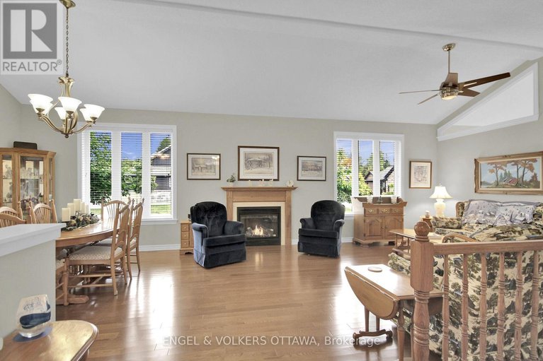 28712729/103-magnolia-way-e/north-grenville-twp-kemptville-south/north-grenville/ontario/K0G1J0_7