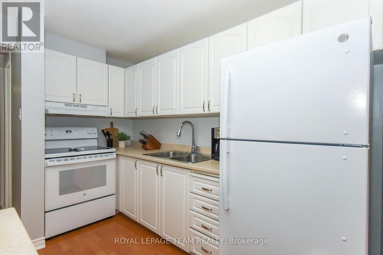 29064089/34-6993-bilberry-drive/convent-glen-north/ottawa/ontario/K1C2C2_8