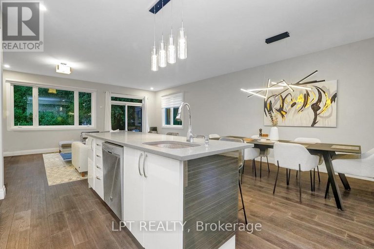 29068100/319-glynn-avenue/overbrookcastle-heights/ottawa/ontario/K1K1R9_14