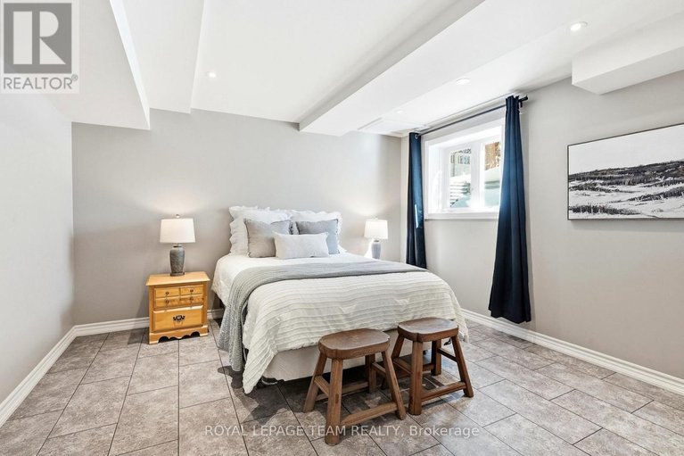 29451261/1196-old-carp-road/morgans-grantsouth-march/ottawa/ontario/K2W0H0_38