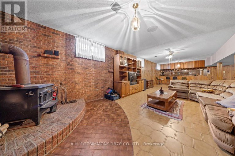 29009459/1538-claymor-avenue/carleton-heights/ottawa/ontario/K2C1T1_42
