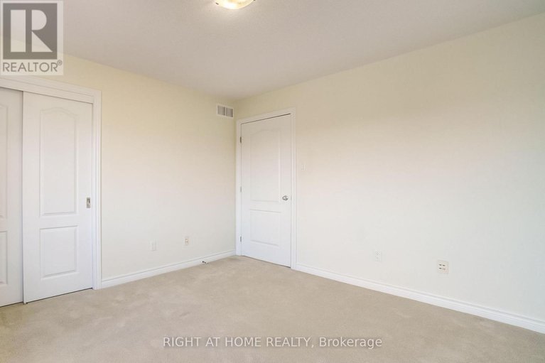 29262424/1074-northgraves-crescent/emerald-meadowstrailwest/ottawa/ontario/K2M0C6_17