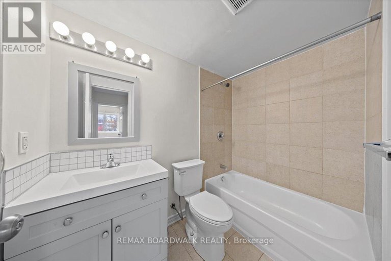 29564229/108a-2044-arrowsmith-drive/beacon-hill-south/ottawa/ontario/K1J7V8_23