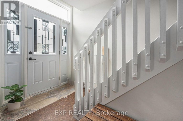 29284748/113-115-richey-street/almonte/mississippi-mills/ontario/K0A1A0_6