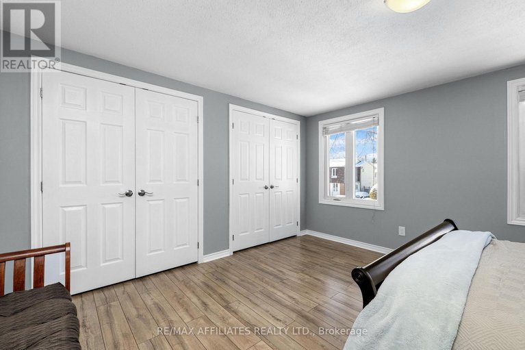 29175531/910-borland-drive/chatelaine-village/ottawa/ontario/K1E1X6_26