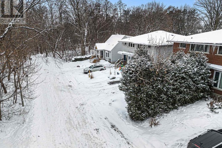 29231549/906-ivanhoe-avenue/queensway-terrace-north/ottawa/ontario/K2B5S5_33