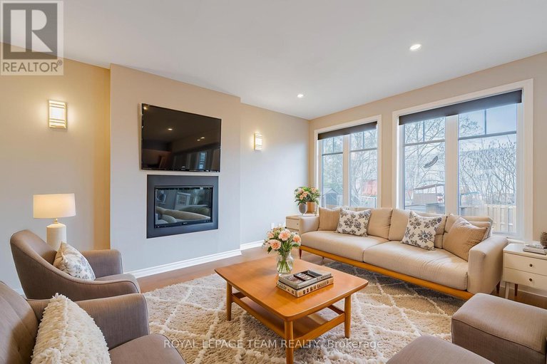 28252866/768-cedar-creek-drive/blossom-parkkemp-parkfindlay-creek/ottawa/ontario/K1T0B2_12