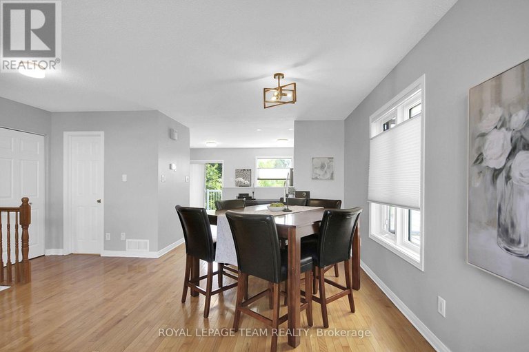 28988068/334-wiffen-private/westcliffe-estates/ottawa/ontario/K2H1G3_12