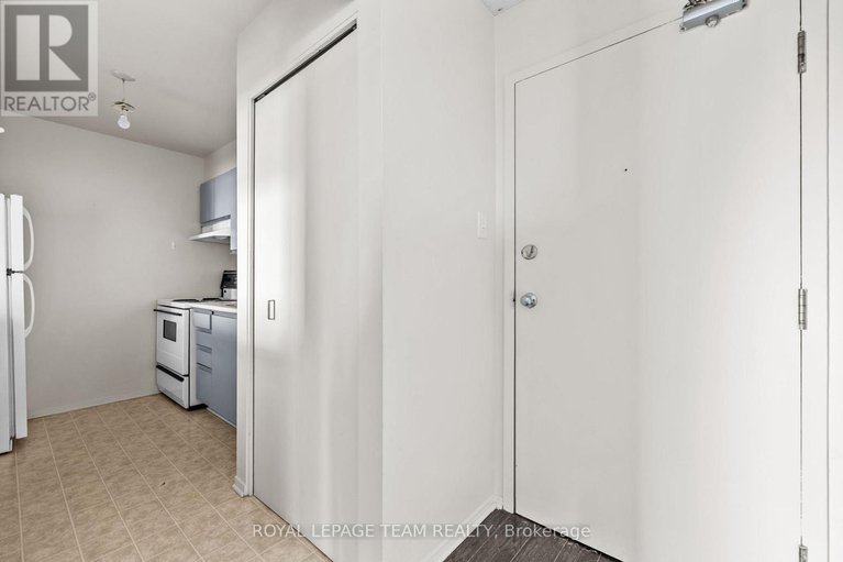 29343904/411-270-brittany-drive/viscount-alexander-park/ottawa/ontario/K1K4M3_3