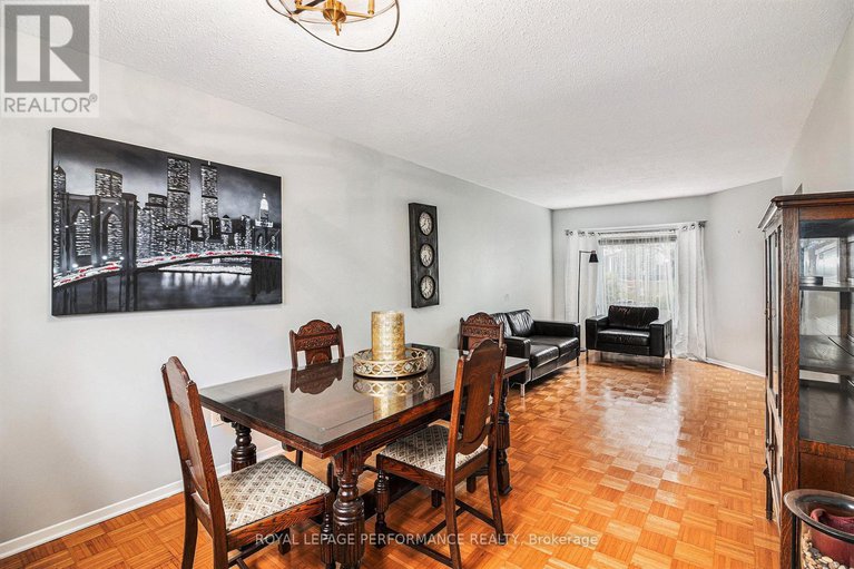 29119259/6349-st-louis-drive/hiawatha-parkconvent-glen/ottawa/ontario/K1C2X9_11