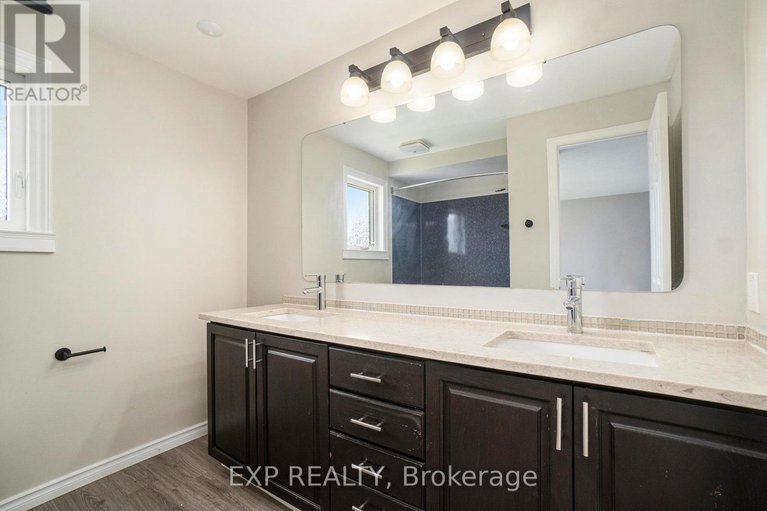 28568188/88-1920-ashmont-street/chapel-hill/ottawa/ontario/K1C7B9_15